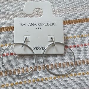 New Banana Republic Classic Silver Tone Hoop Earrings